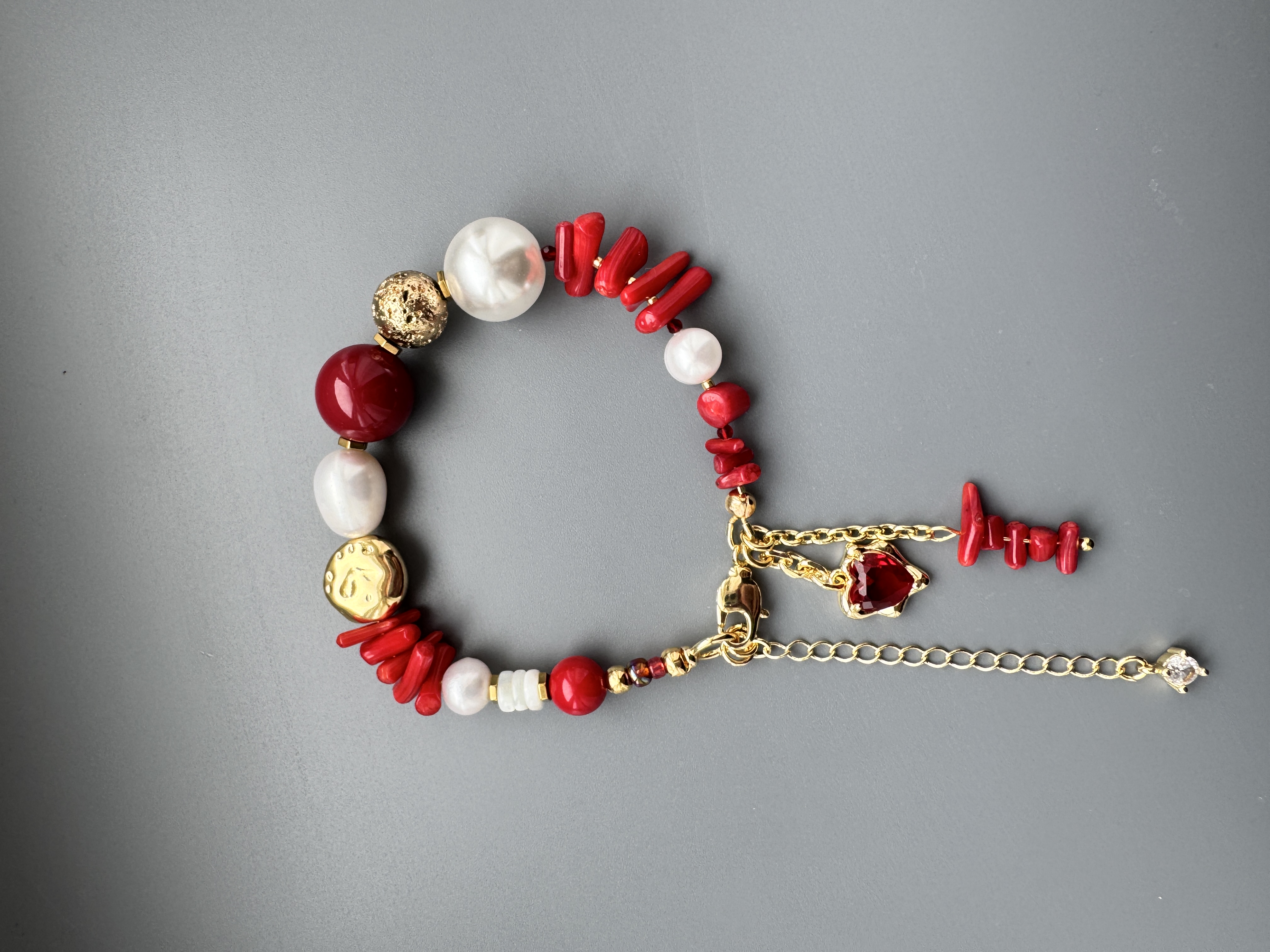 Браслет «Coral» с жемчугом и красным кораллом